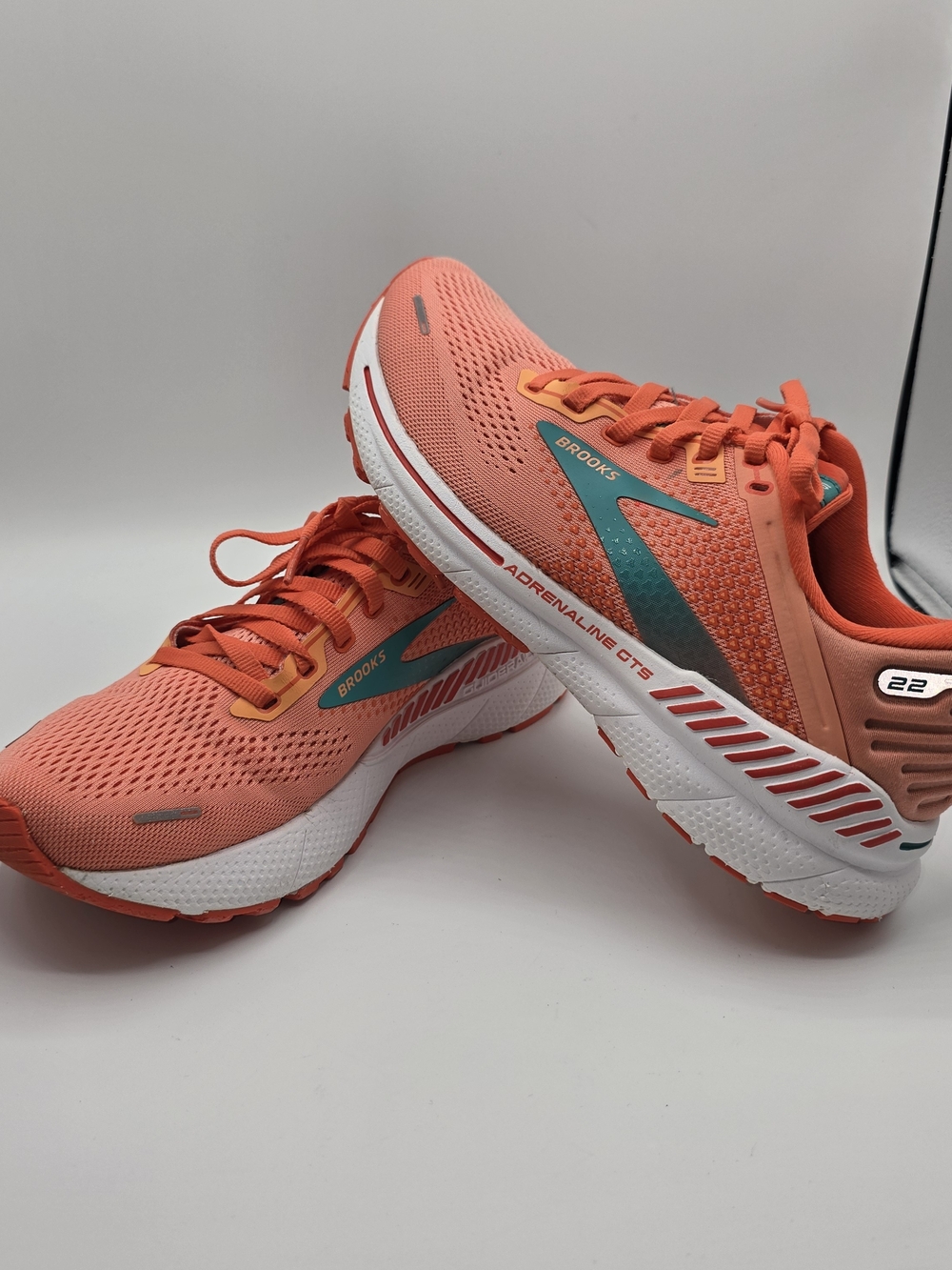 Brooks Women’s 9 Running Walking Gym Jogging Comfort Shoes - Coral Teal - Picture 7 of 9